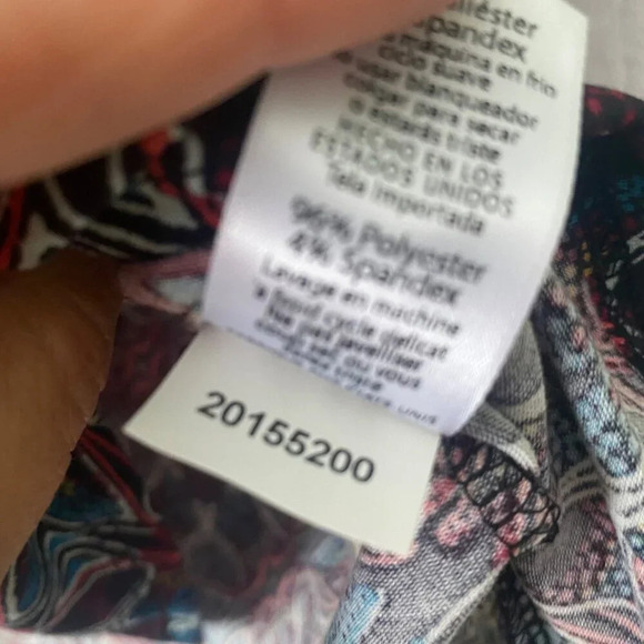 LuLaRoe Classic XS Paisley T-Shirt Womens Short Sleeve Multicolor Stretch - Picture 10 of 12